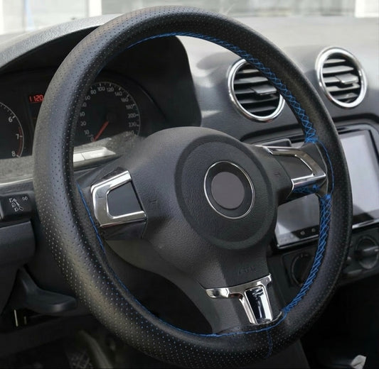 Cubre volante eco cuero con costuras en Azul